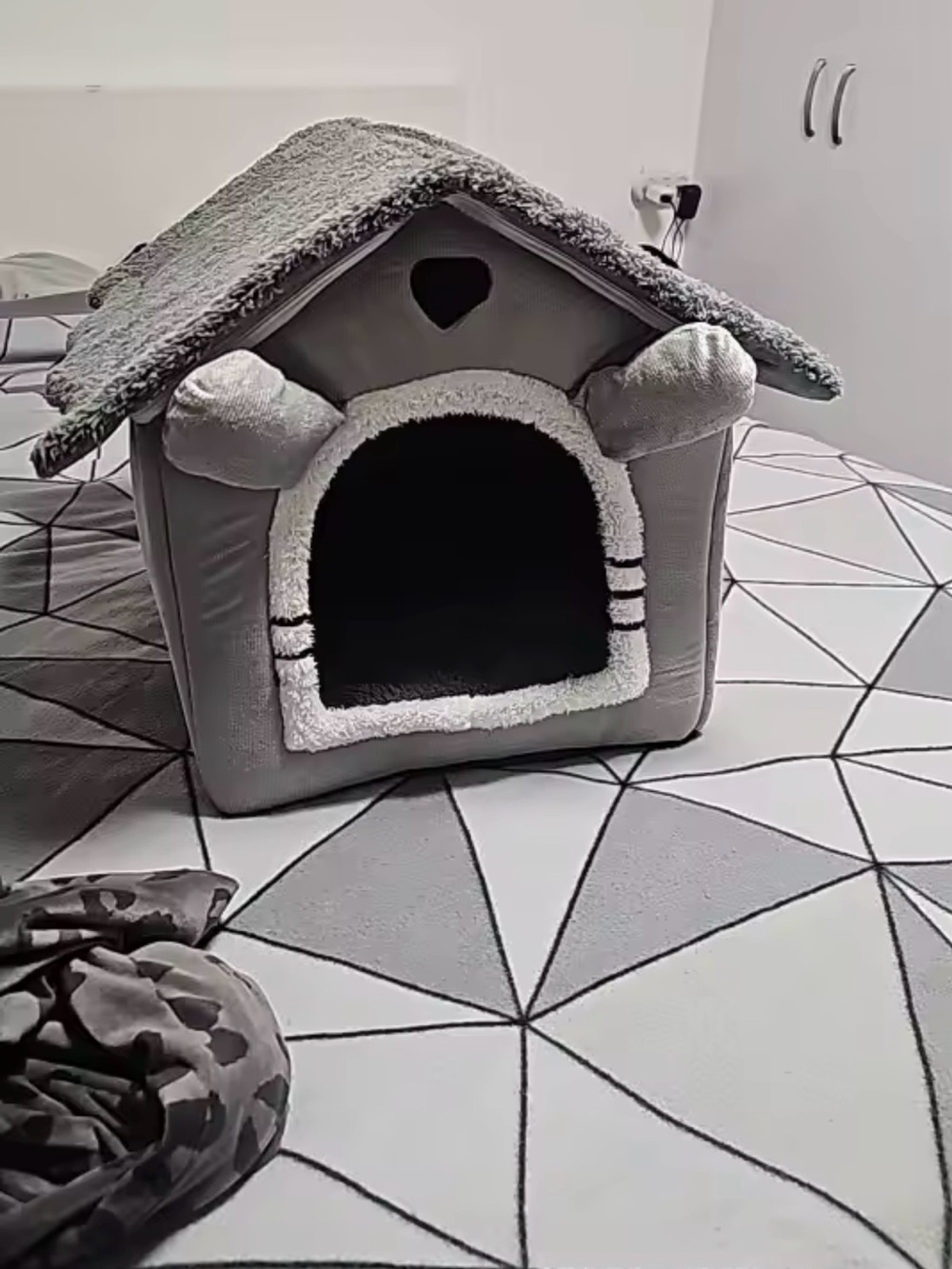 Cozy Gray Pet Dog House Bed - Soft Plush Hideaway (Never used ) - Picture 2 of 2
